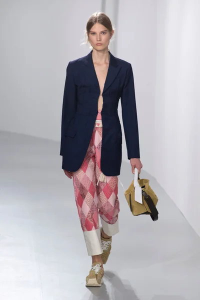 Look 14
